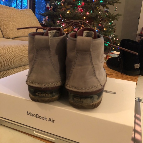 SOLD*****Sorel Out N About Boots, Sz 6 - Picture 4 of 6